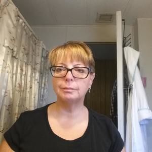 Meet your Posher, Debra